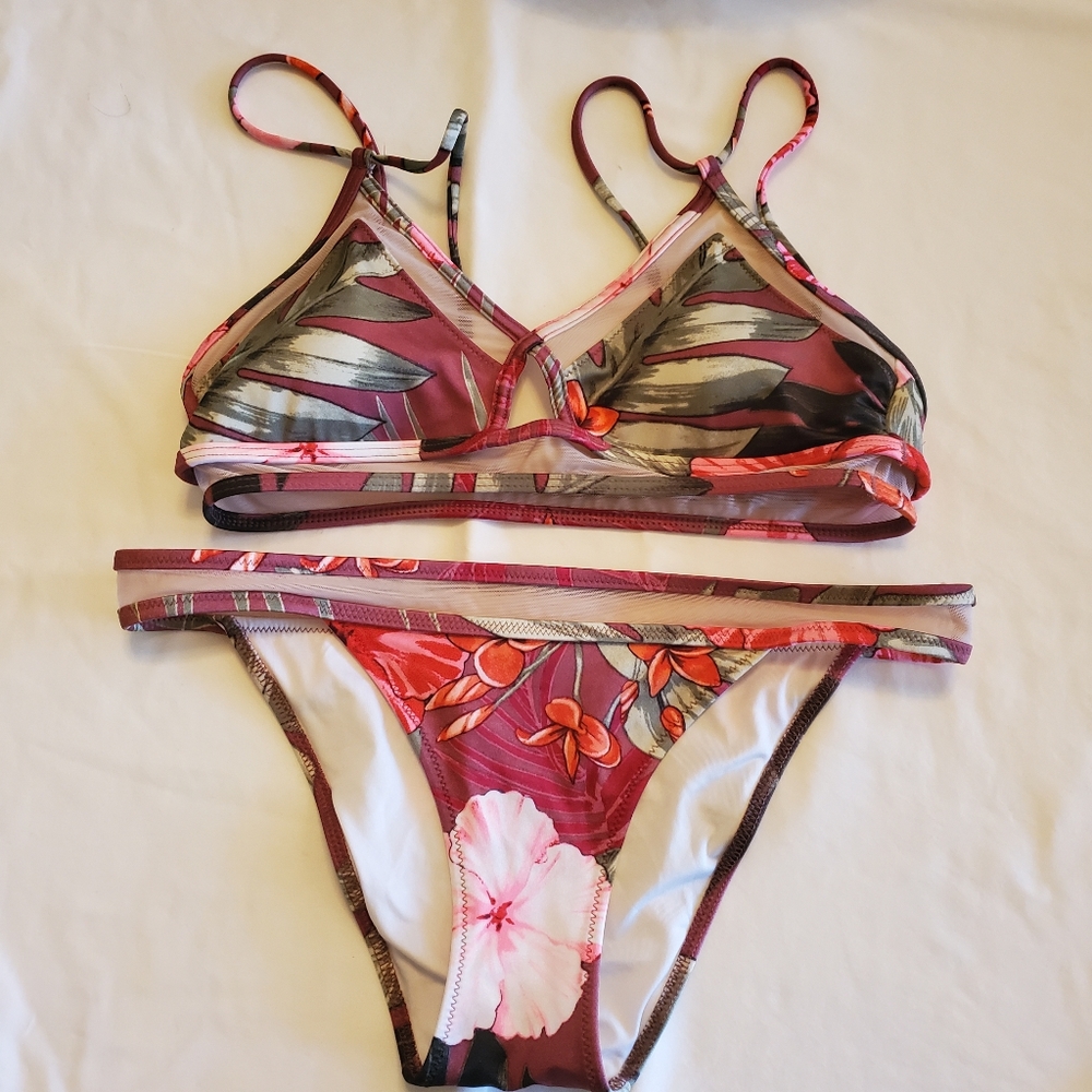 VS pink floral swimsuit M
